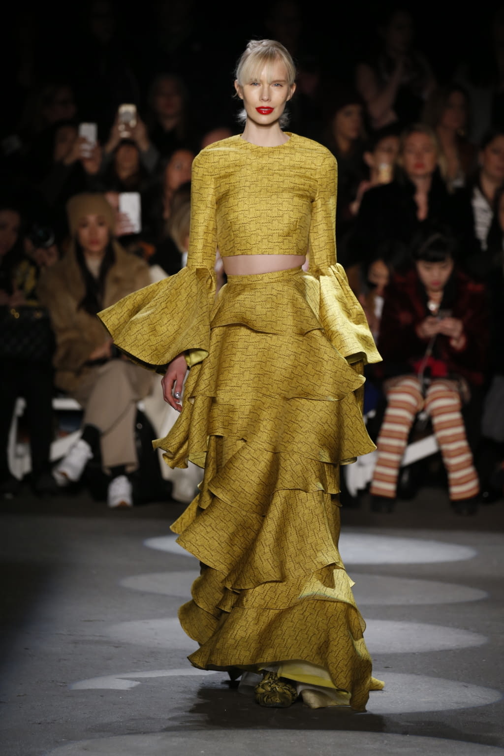Fashion Week New York Fall/Winter 2016 look 22 from the Christian Siriano collection 女装