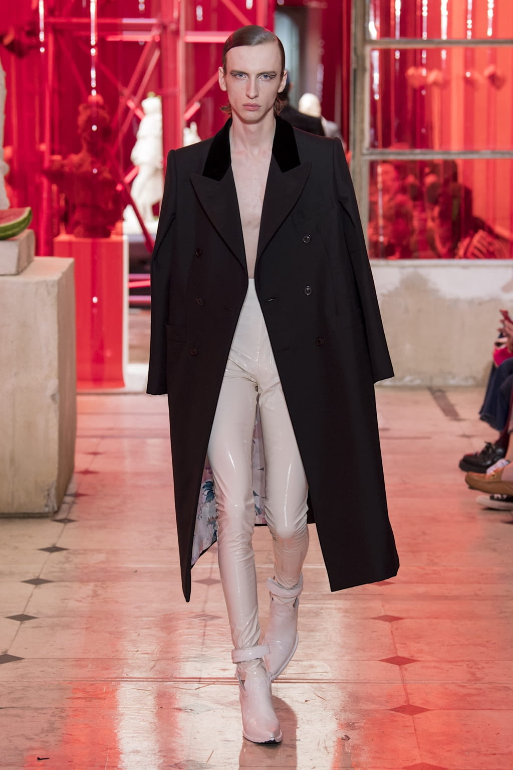 Fashion Week Paris Spring/Summer 2019 look 22 from the Maison Margiela collection 男装