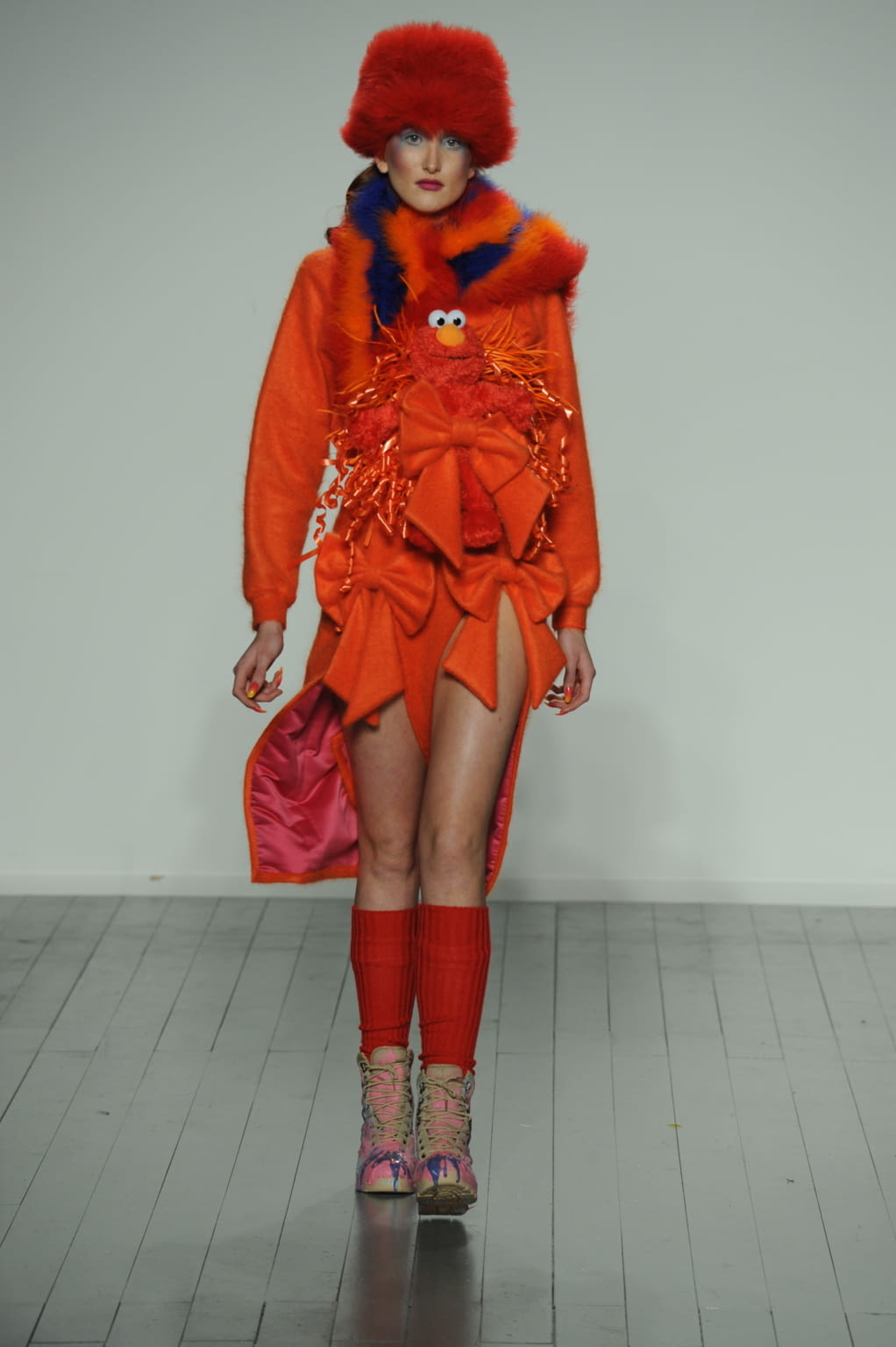 Fashion Week London Fall/Winter 2019 look 21 from the On:Off collection 女装