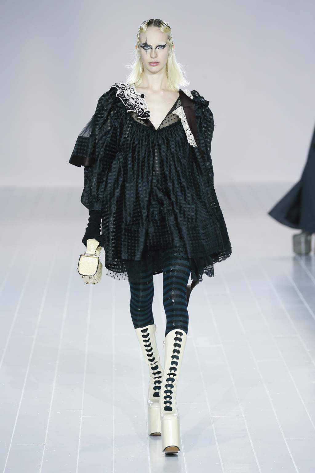 Fashion Week New York Fall/Winter 2016 look 23 from the Marc Jacobs collection 女装