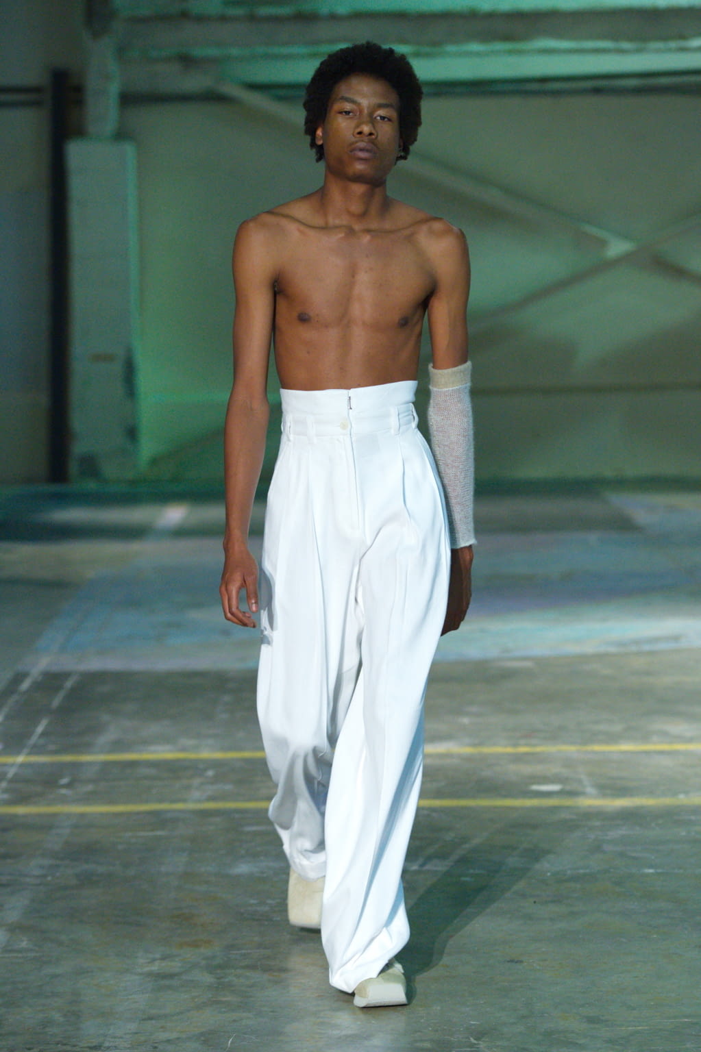 Fashion Week New York Spring/Summer 2020 look 23 from the Eckhaus Latta collection womenswear