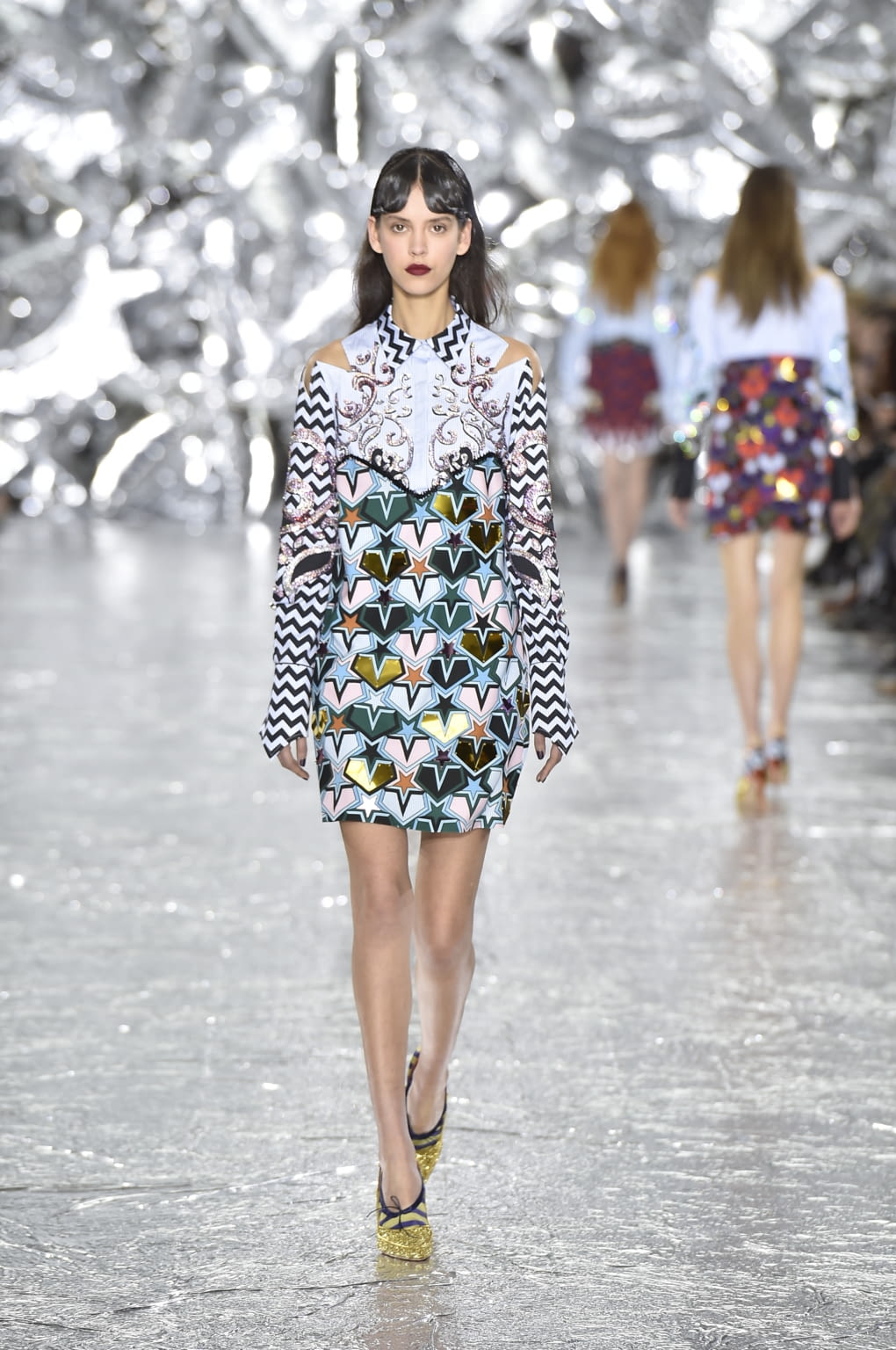 Fashion Week London Fall/Winter 2016 look 24 from the Mary Katrantzou collection 女装