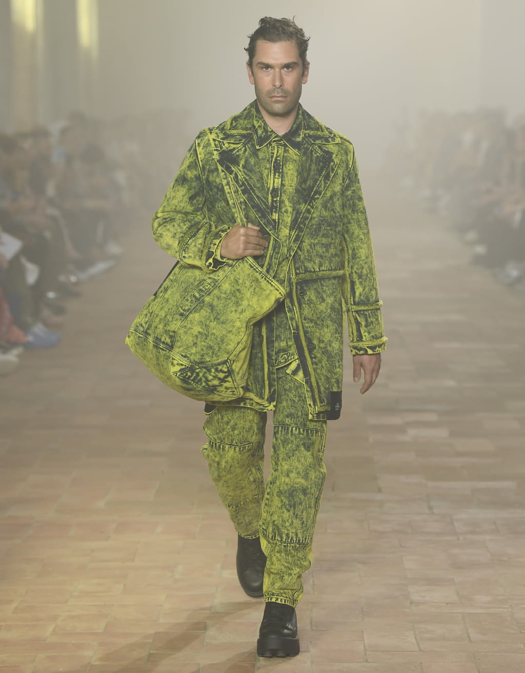 Fashion Week Florence Fall/Winter 2020 look 24 from the S.R. STUDIO. LA. CA. collection menswear