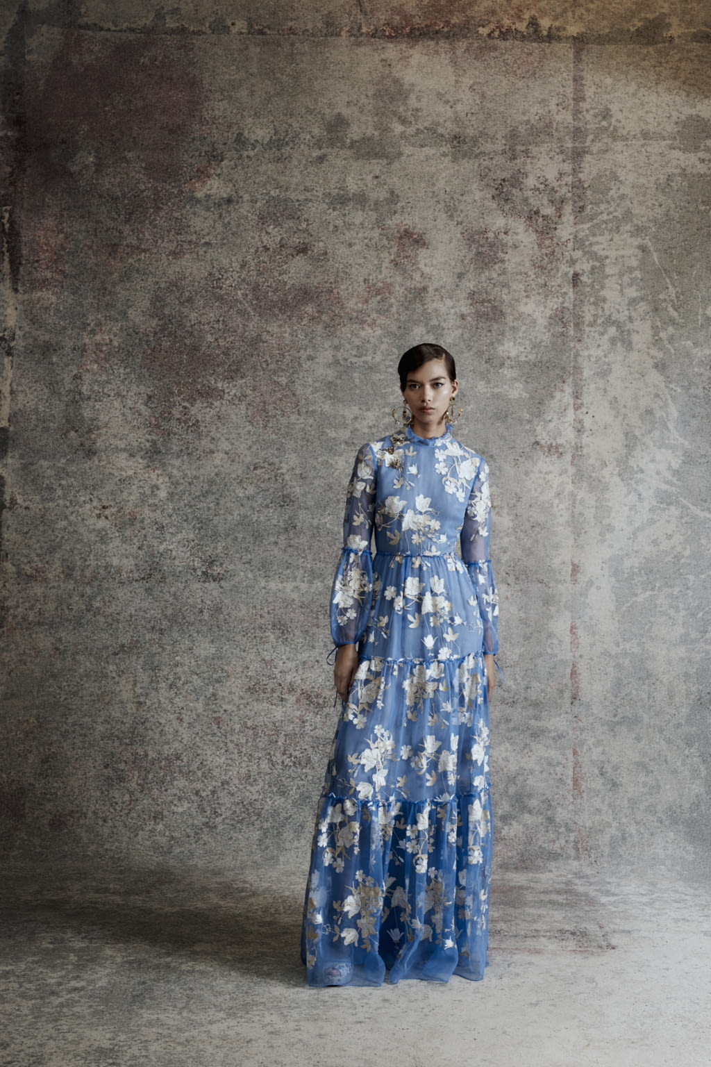Fashion Week London Resort 2018 look 24 from the Erdem collection 女装