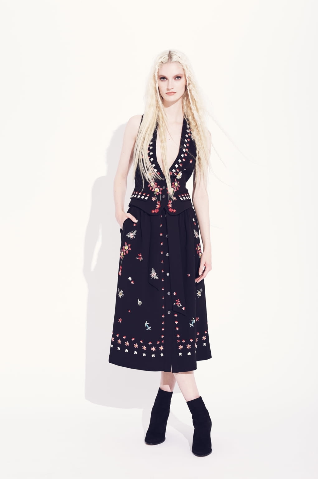 Fashion Week London Resort 2017 look 24 from the Temperley London collection womenswear