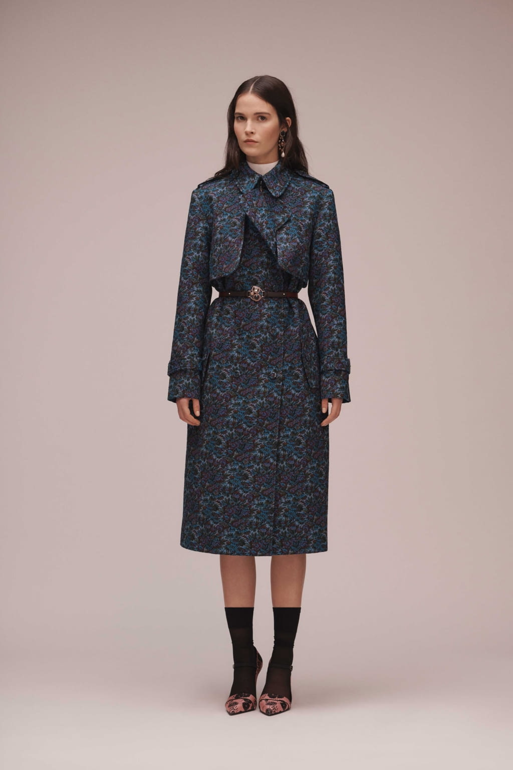 Fashion Week London Pre-Fall 2018 look 25 from the Erdem collection 女装