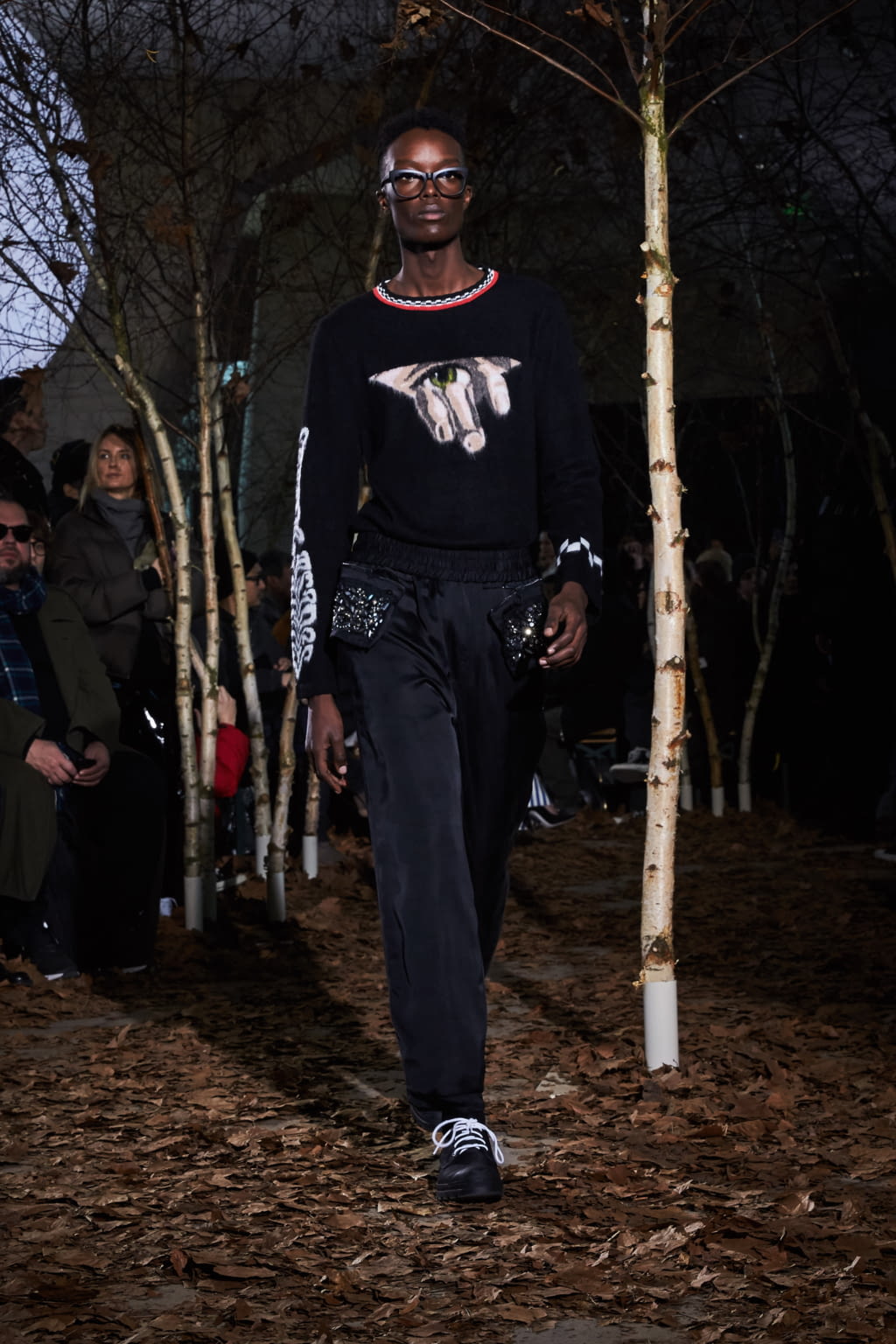 Fashion Week Paris Fall/Winter 2017 look 25 from the Off-White collection menswear