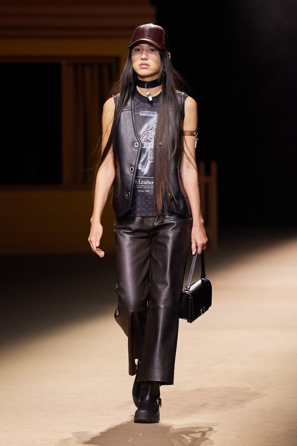 Fashion Week New York Fall/Winter 2022 look 26 from the Coach collection womenswear