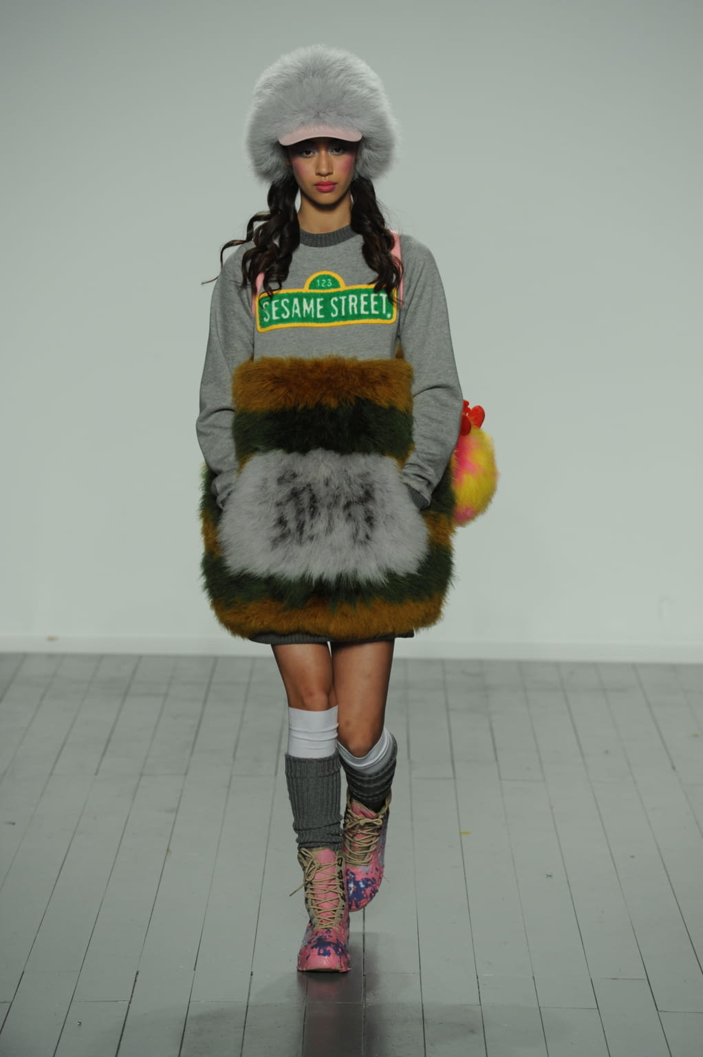 Fashion Week London Fall/Winter 2019 look 26 from the On:Off collection womenswear