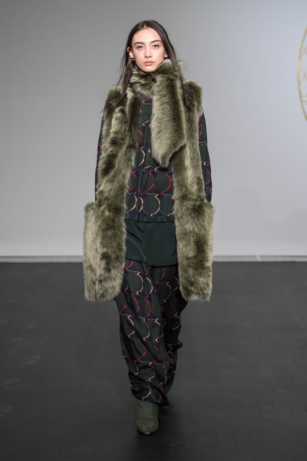 Fashion Week Paris Fall/Winter 2018 look 27 from the Nobi Talai collection 女装