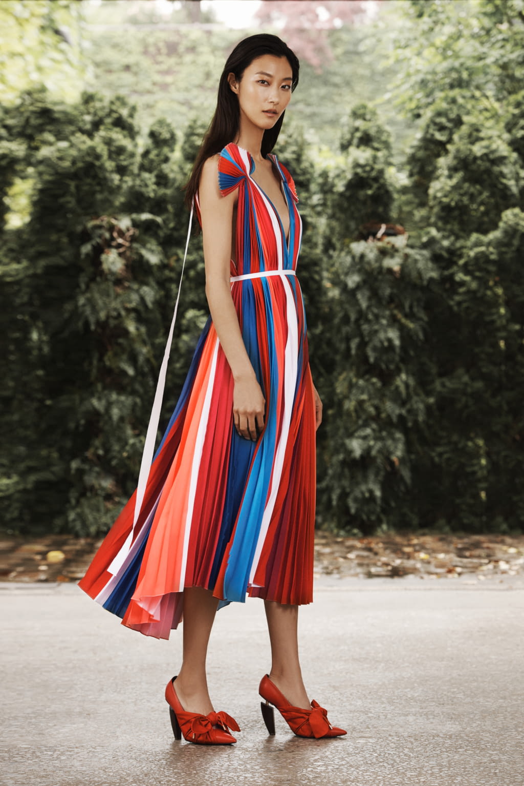 Fashion Week New York Resort 2019 look 23 from the Prabal Gurung collection 女装