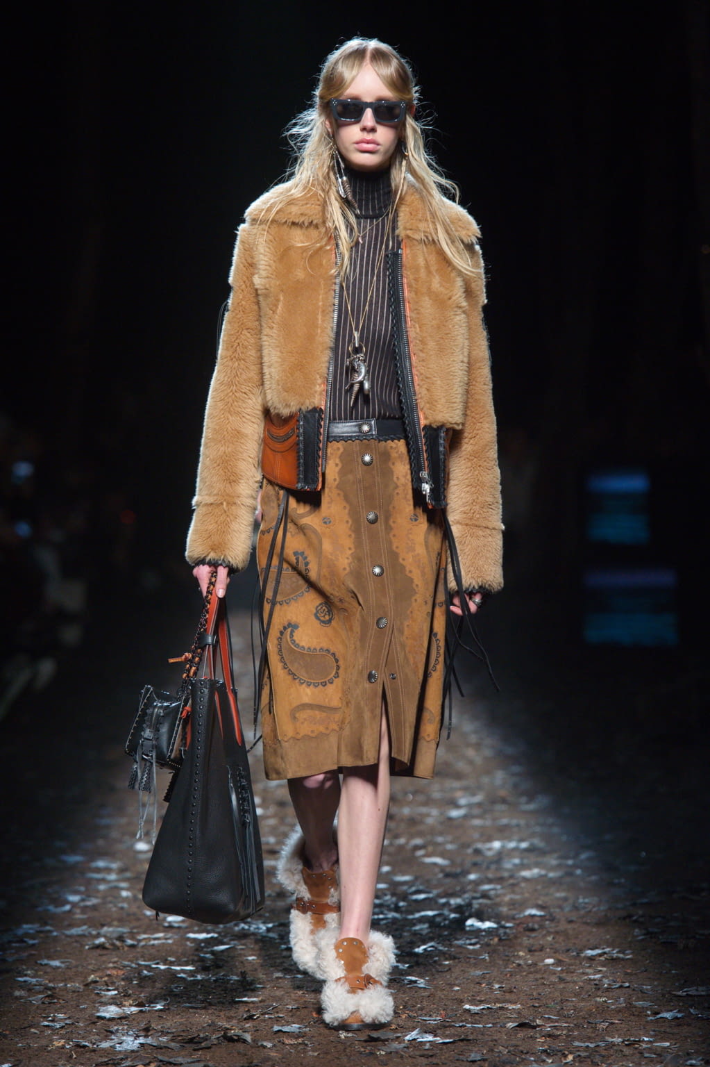 Fashion Week New York Fall/Winter 2018 look 27 from the Coach collection womenswear
