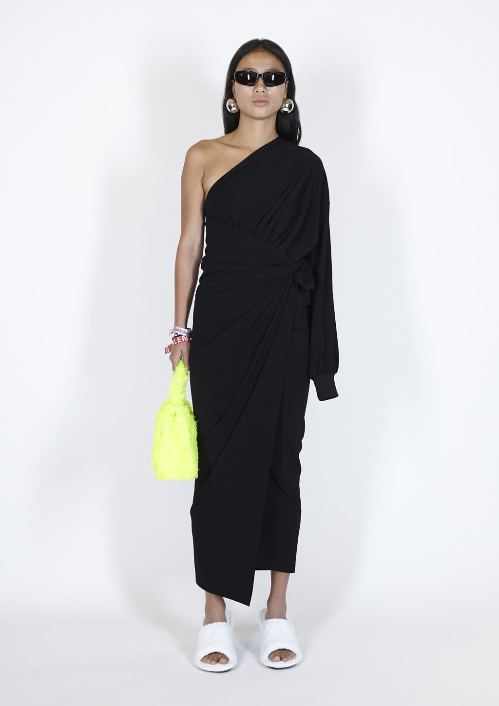 Fashion Week Paris Spring/Summer 2021 look 27 from the Balenciaga collection 女装