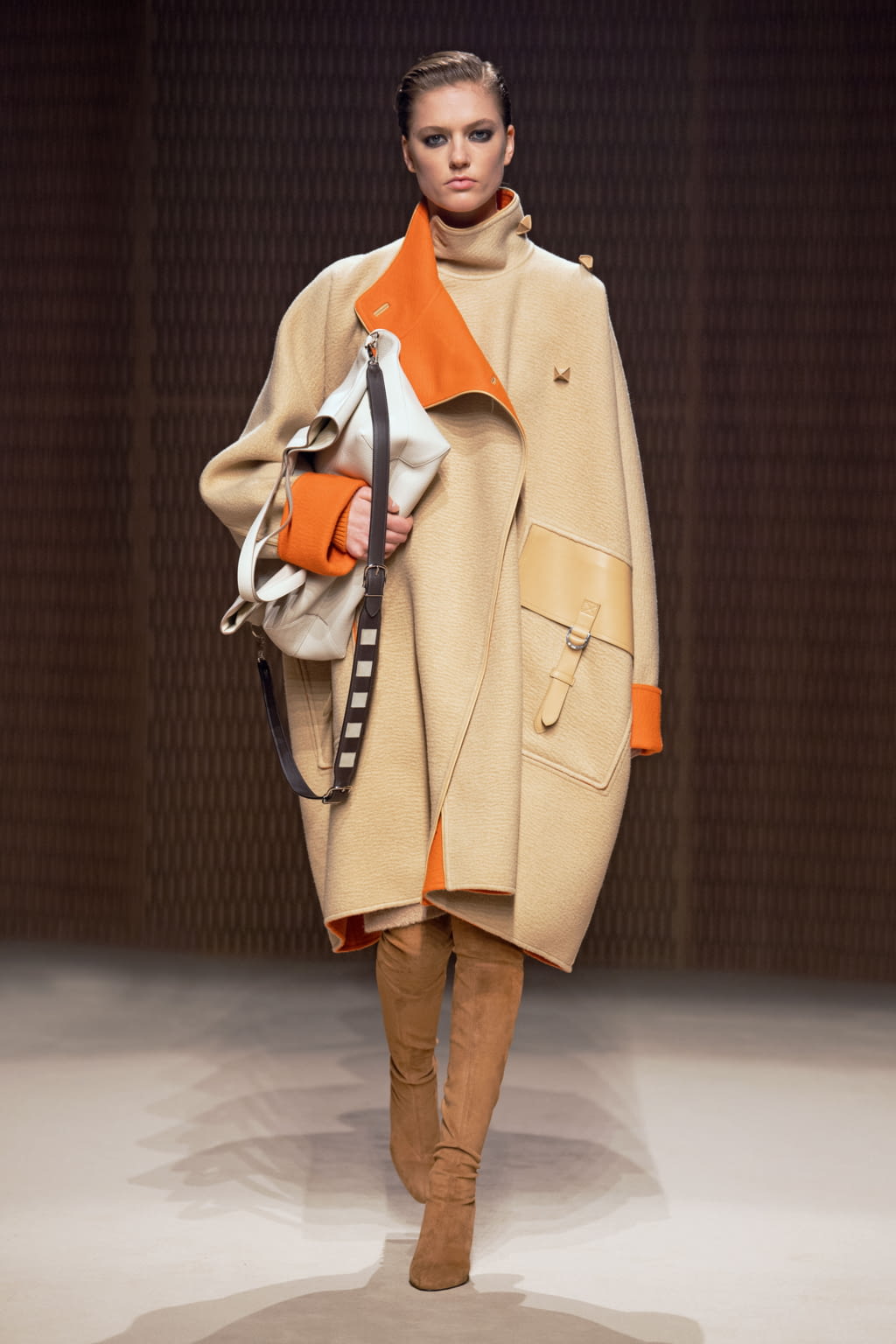 Fashion Week Paris Fall/Winter 2019 look 27 from the Hermès collection 女装