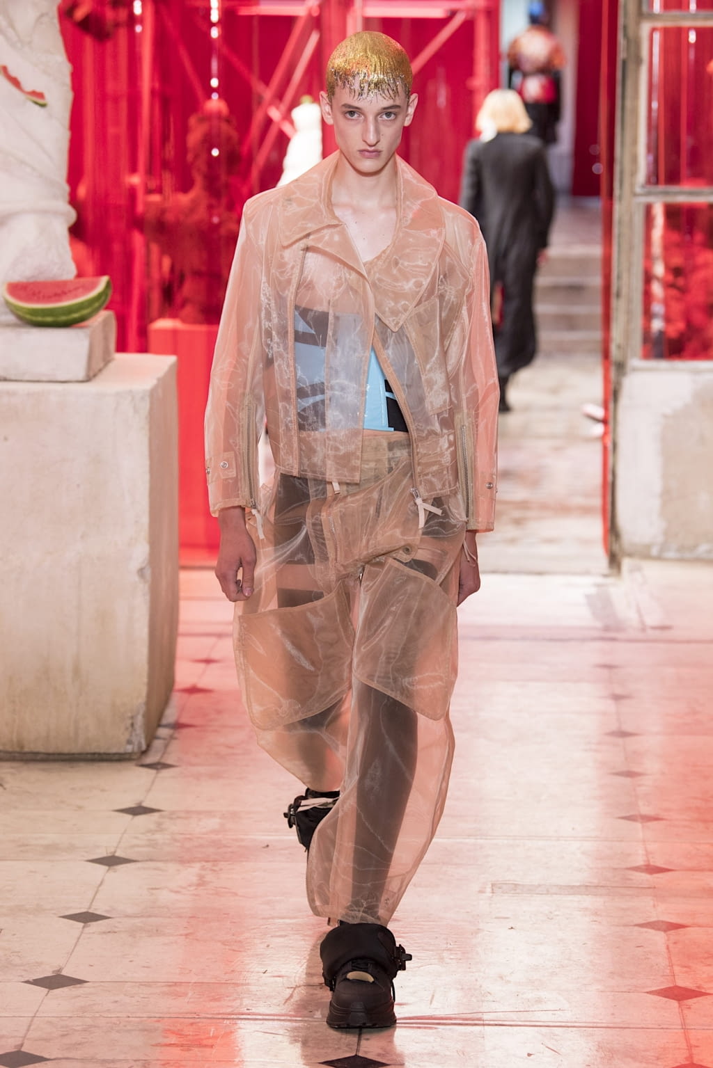 Fashion Week Paris Spring/Summer 2019 look 28 from the Maison Margiela collection 男装