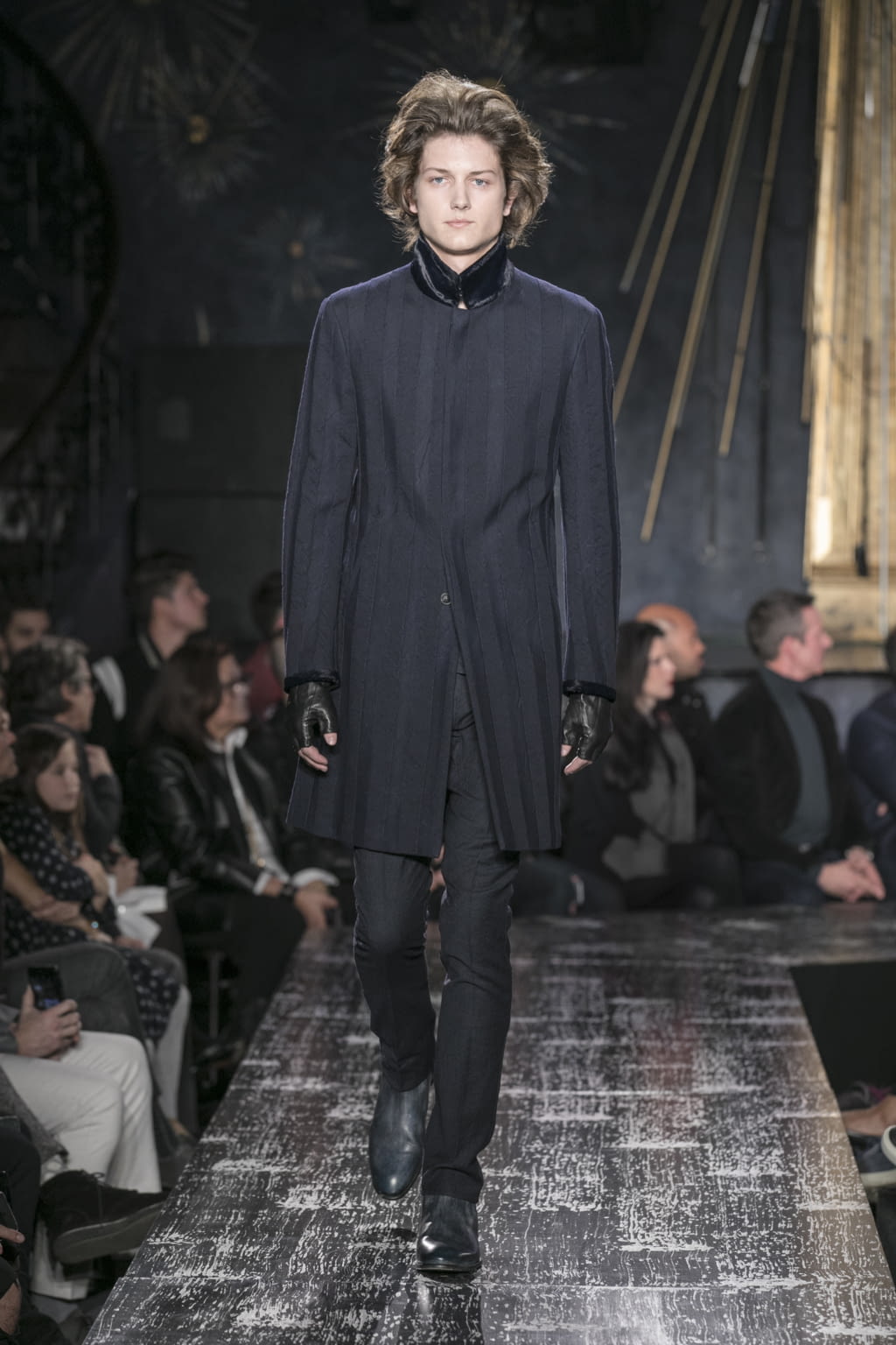 Fashion Week New York Fall/Winter 2017 look 29 from the John Varvatos collection menswear