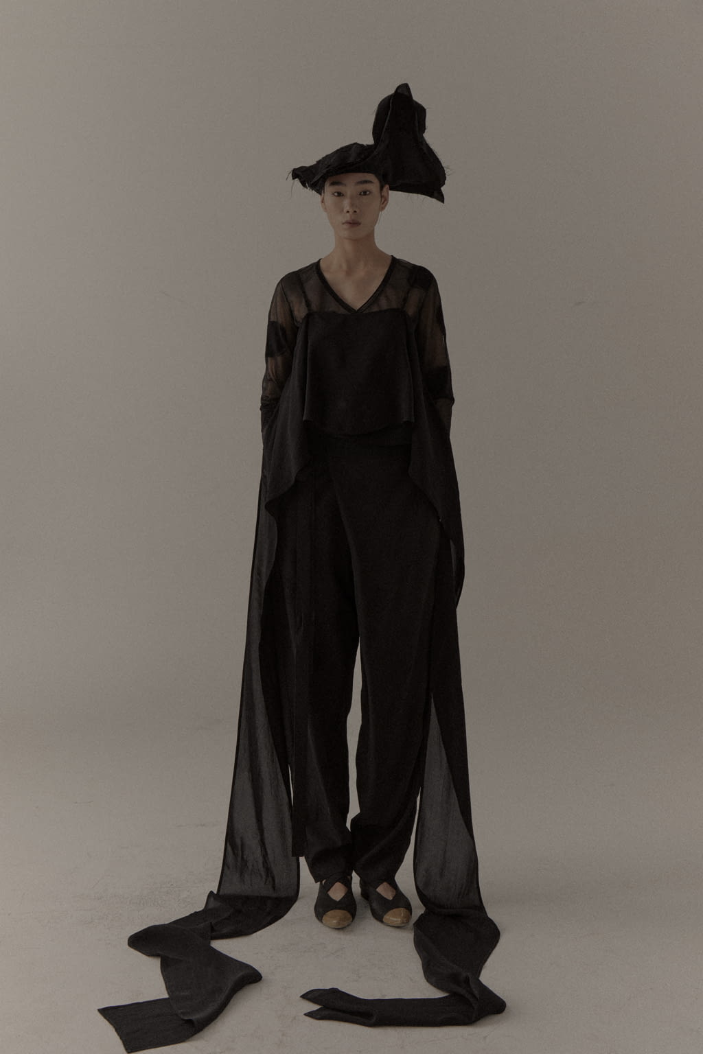 Fashion Week Paris Spring/Summer 2021 look 29 from the Uma Wang collection womenswear