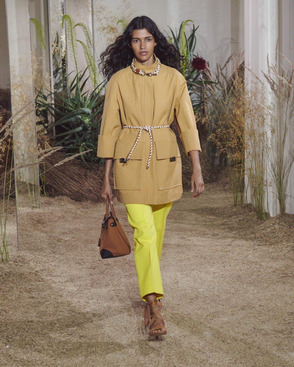 Fashion Week Paris Resort 2019 look 29 from the Hermès collection womenswear