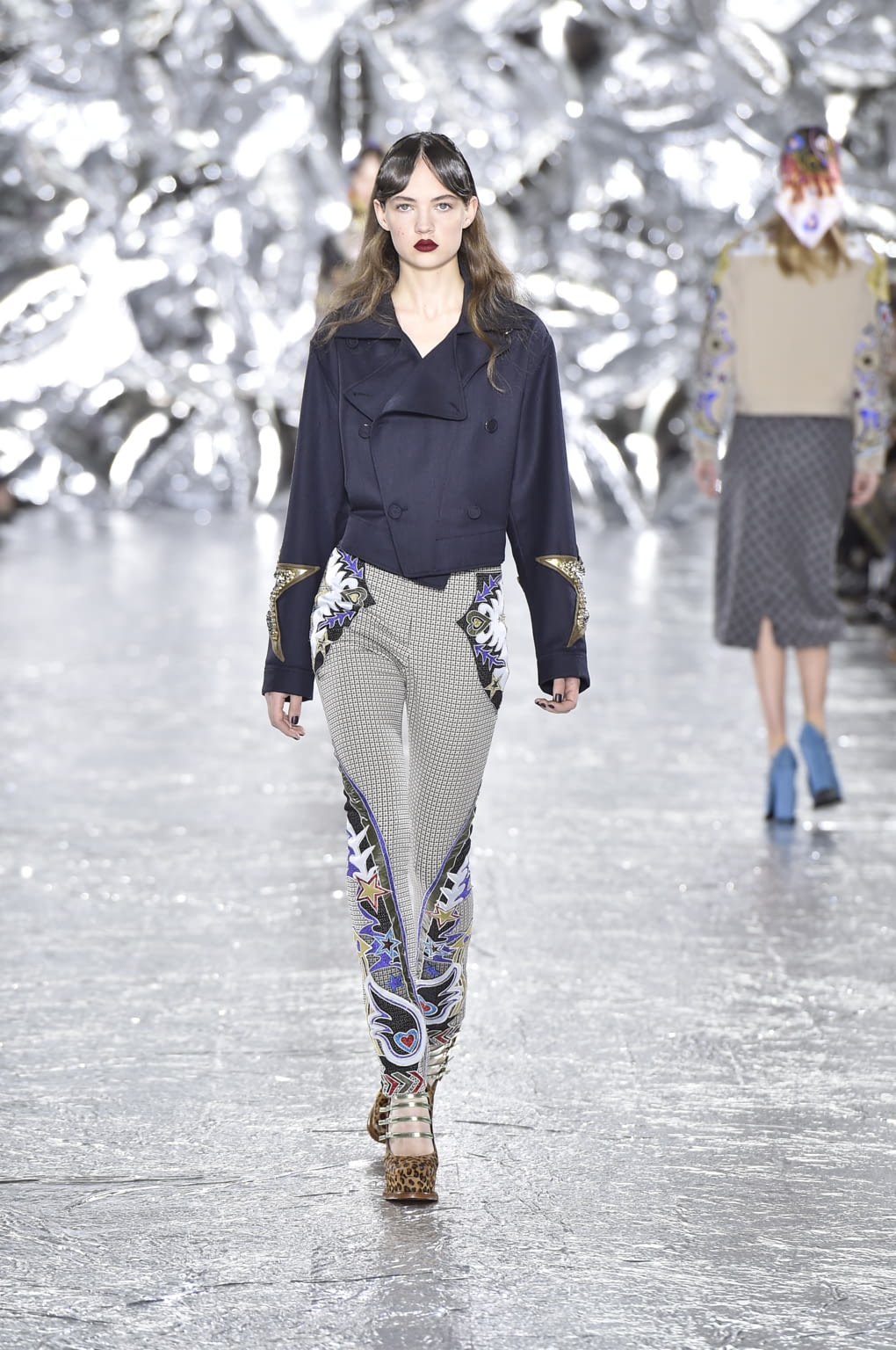Fashion Week London Fall/Winter 2016 look 3 from the Mary Katrantzou collection 女装
