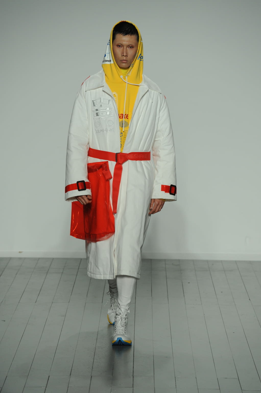 Fashion Week London Fall/Winter 2019 look 3 from the On:Off collection womenswear