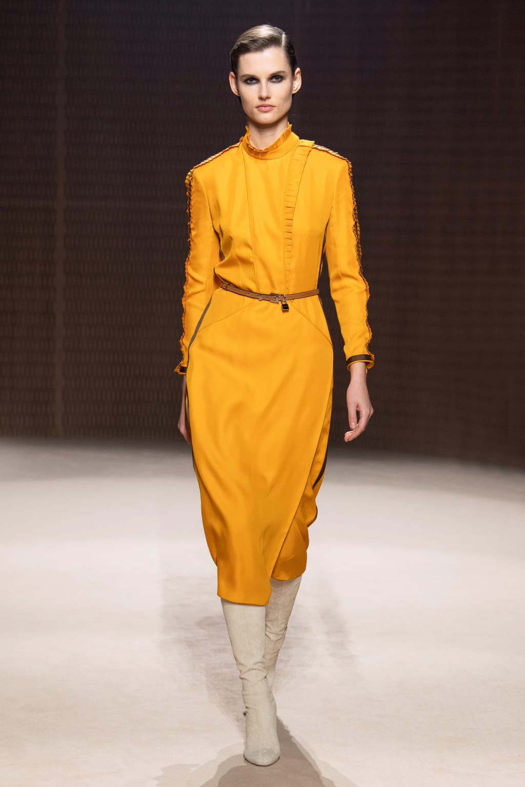 Fashion Week Paris Fall/Winter 2019 look 30 from the Hermès collection womenswear