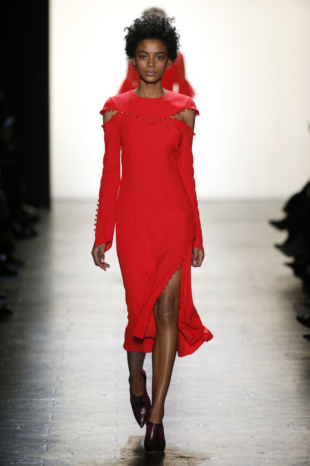 Fashion Week New York Fall/Winter 2016 look 31 from the Prabal Gurung collection womenswear