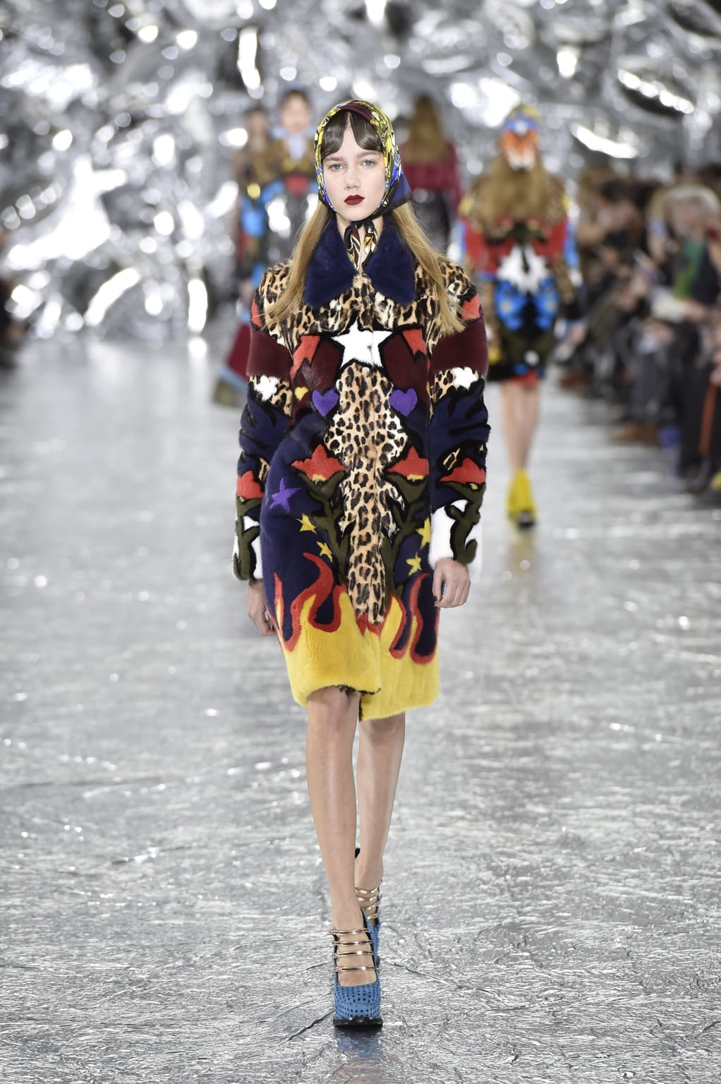 Fashion Week London Fall/Winter 2016 look 31 from the Mary Katrantzou collection 女装