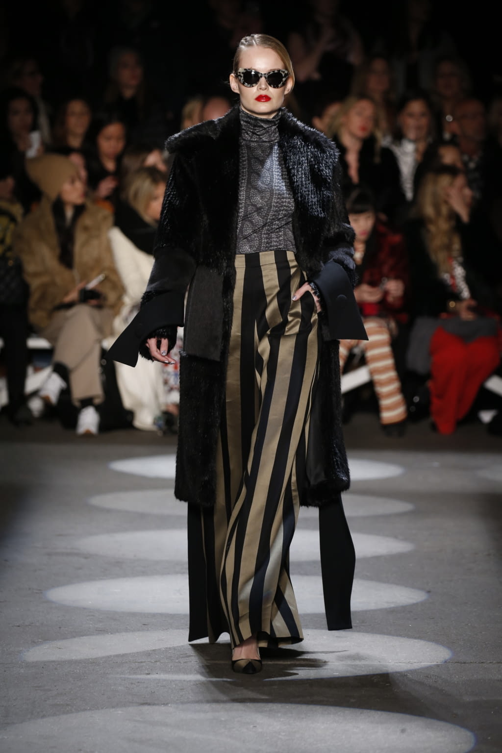 Fashion Week New York Fall/Winter 2016 look 32 from the Christian Siriano collection womenswear