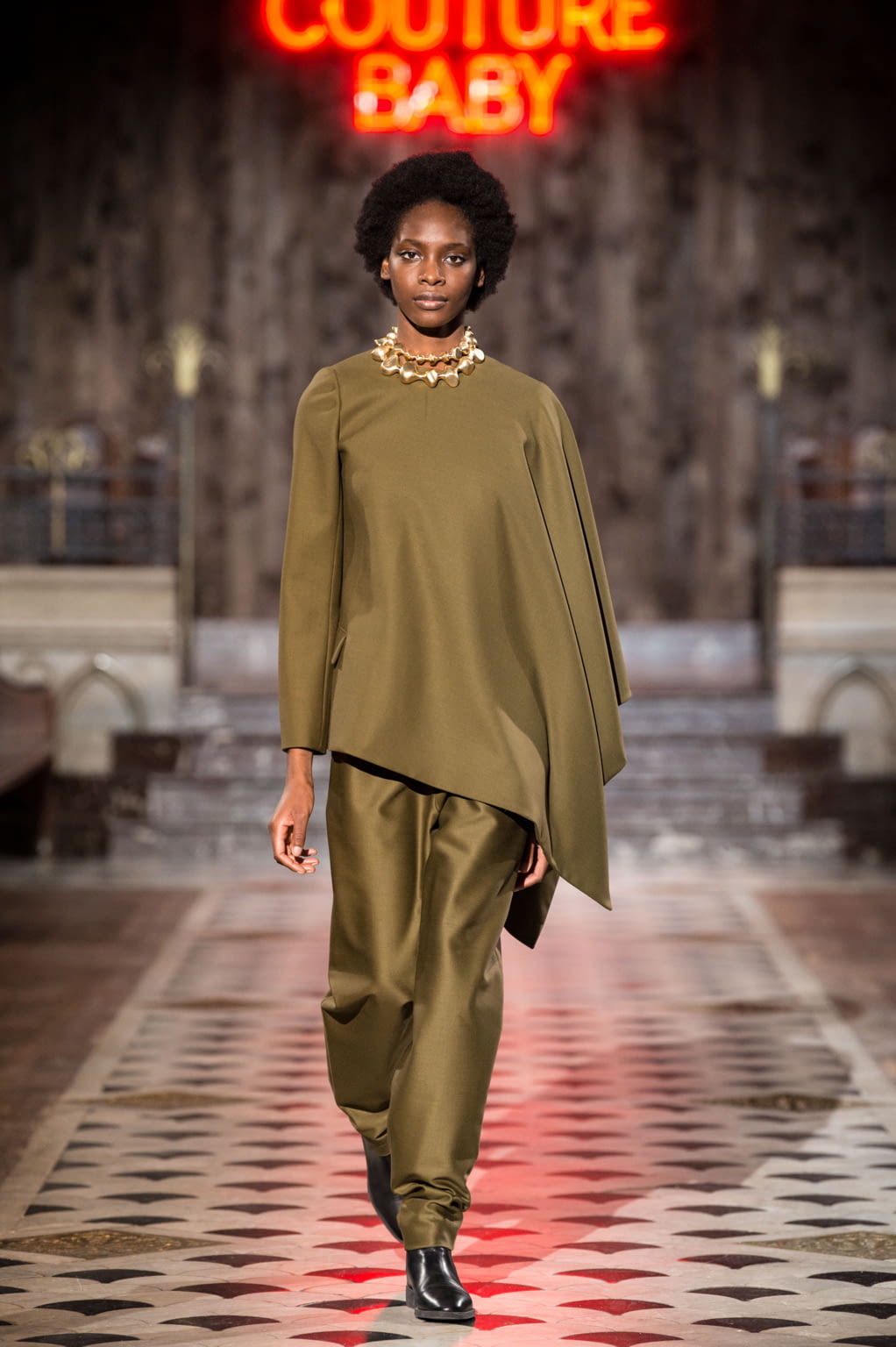 Fashion Week Paris Spring/Summer 2018 look 32 from the Maison Rabih Kayrouz collection 高级定制