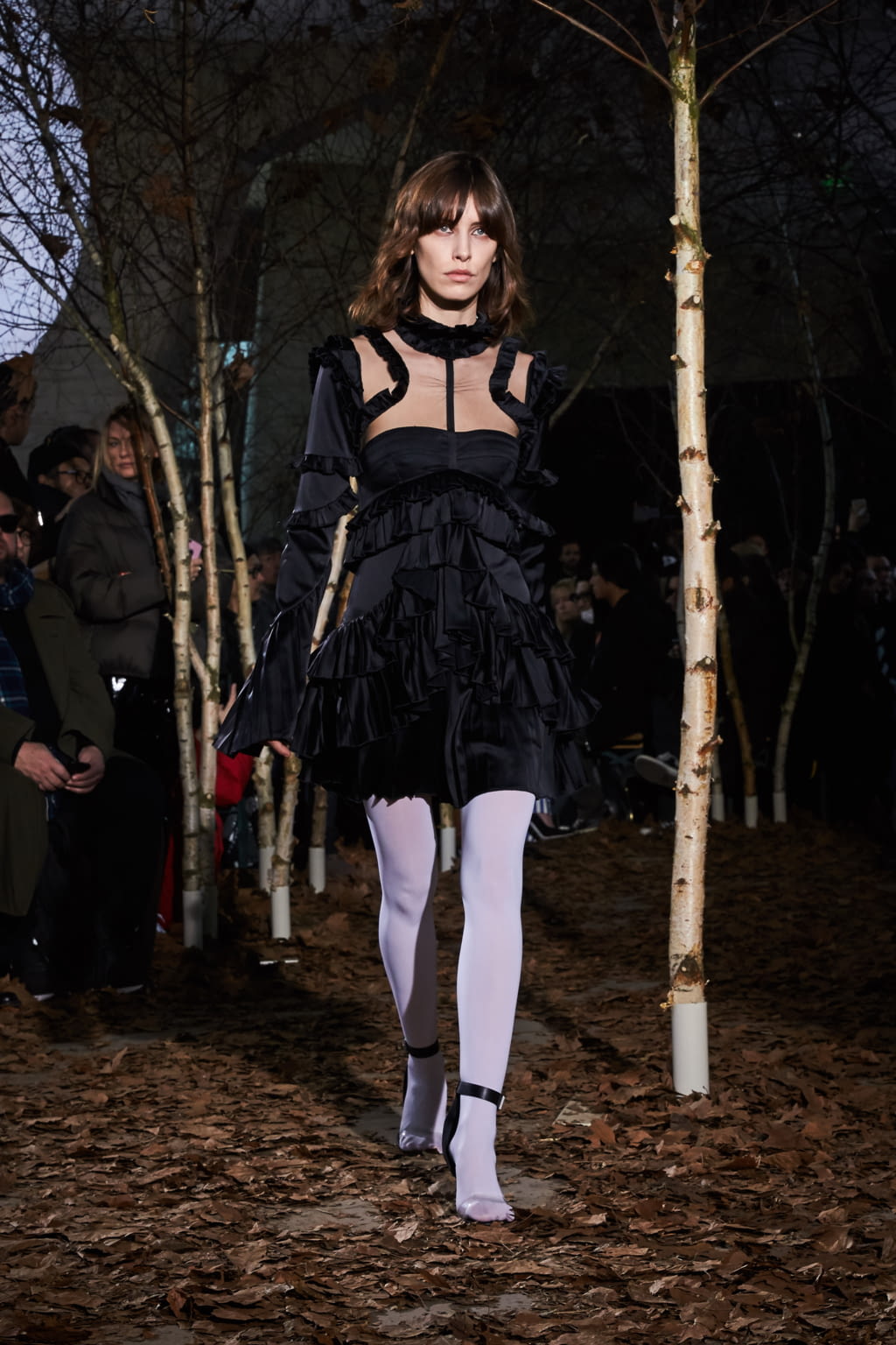 Fashion Week Paris Fall/Winter 2017 look 33 from the Off-White collection menswear