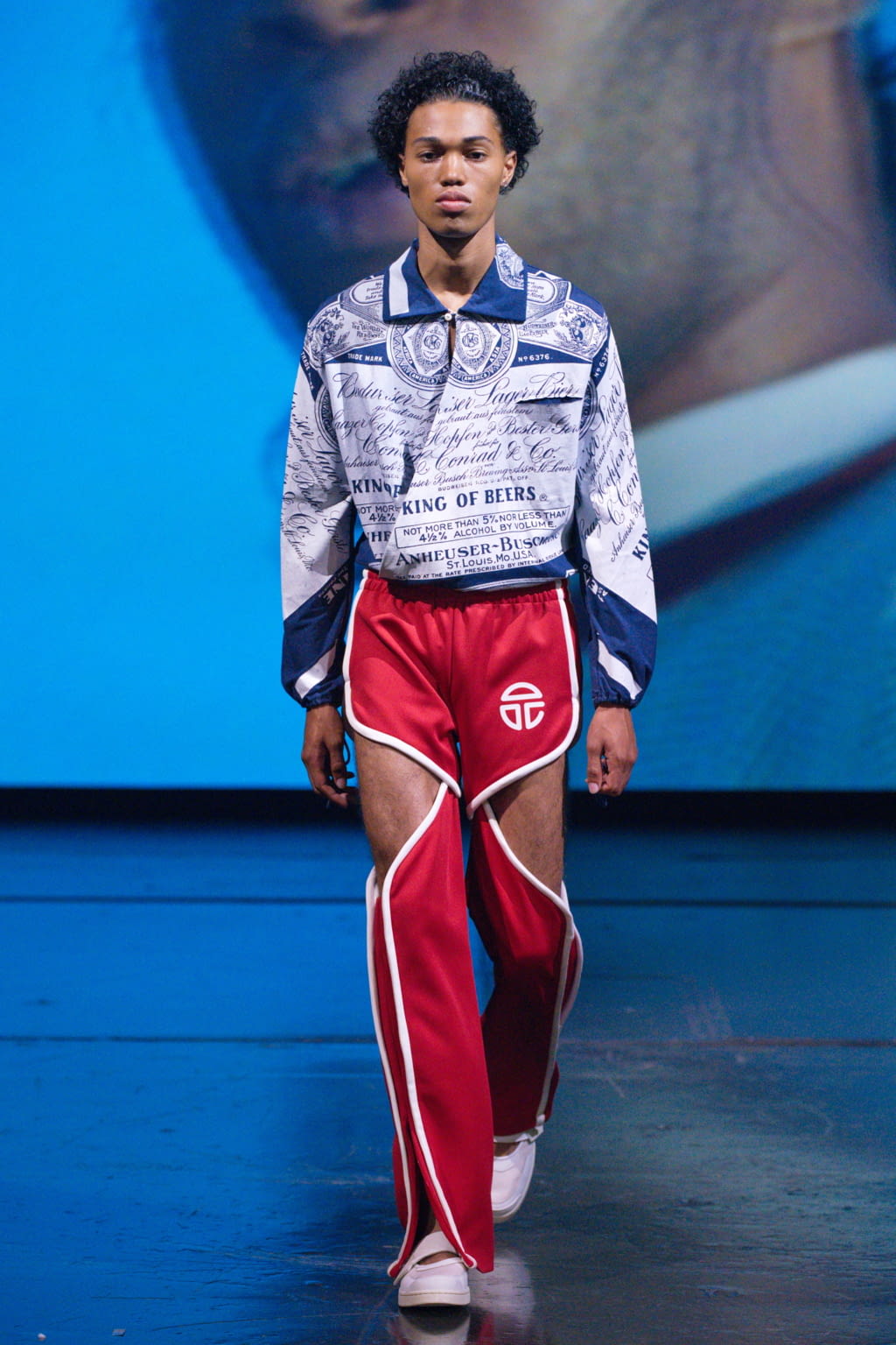 Fashion Week Paris Spring/Summer 2020 look 34 from the Telfar collection 女装