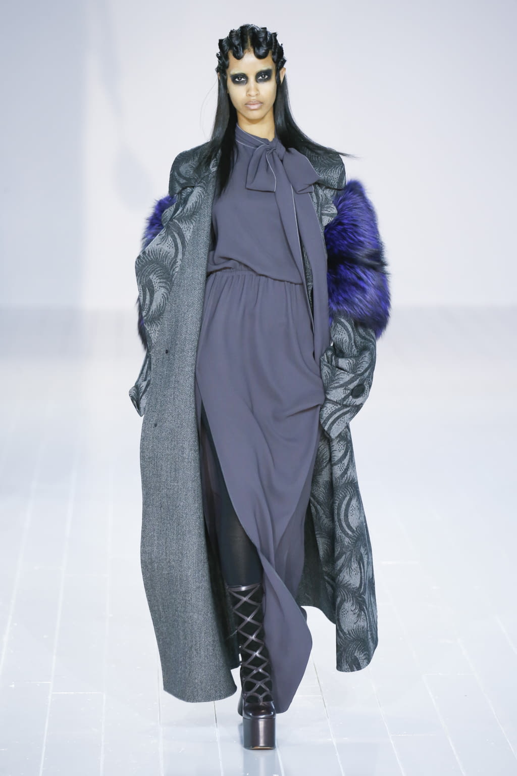Fashion Week New York Fall/Winter 2016 look 34 from the Marc Jacobs collection womenswear