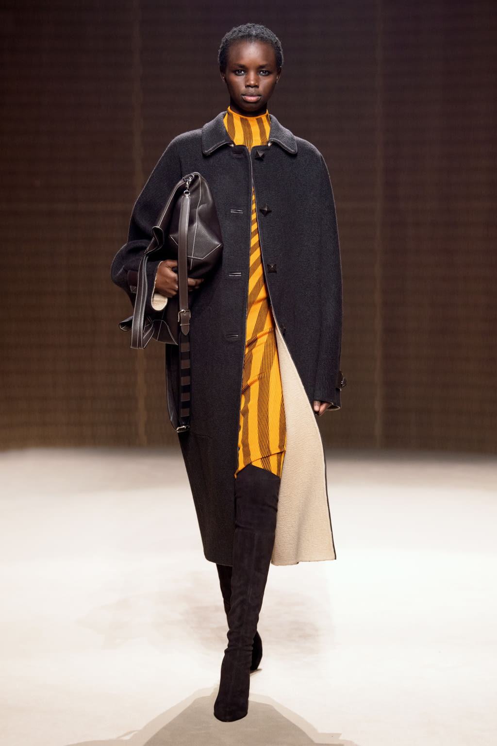 Fashion Week Paris Fall/Winter 2019 look 34 from the Hermès collection womenswear