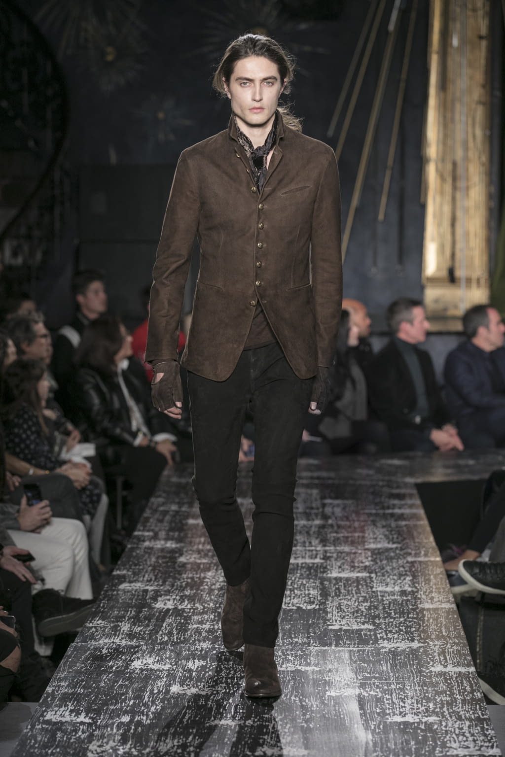Fashion Week New York Fall/Winter 2017 look 35 from the John Varvatos collection menswear
