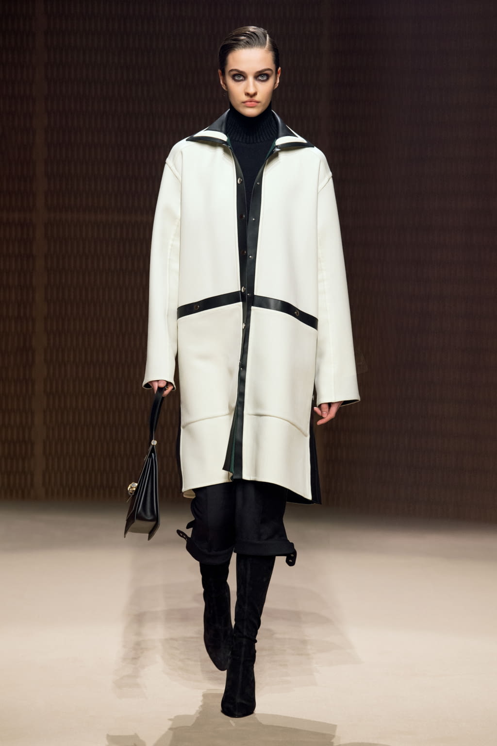 Fashion Week Paris Fall/Winter 2019 look 36 from the Hermès collection womenswear