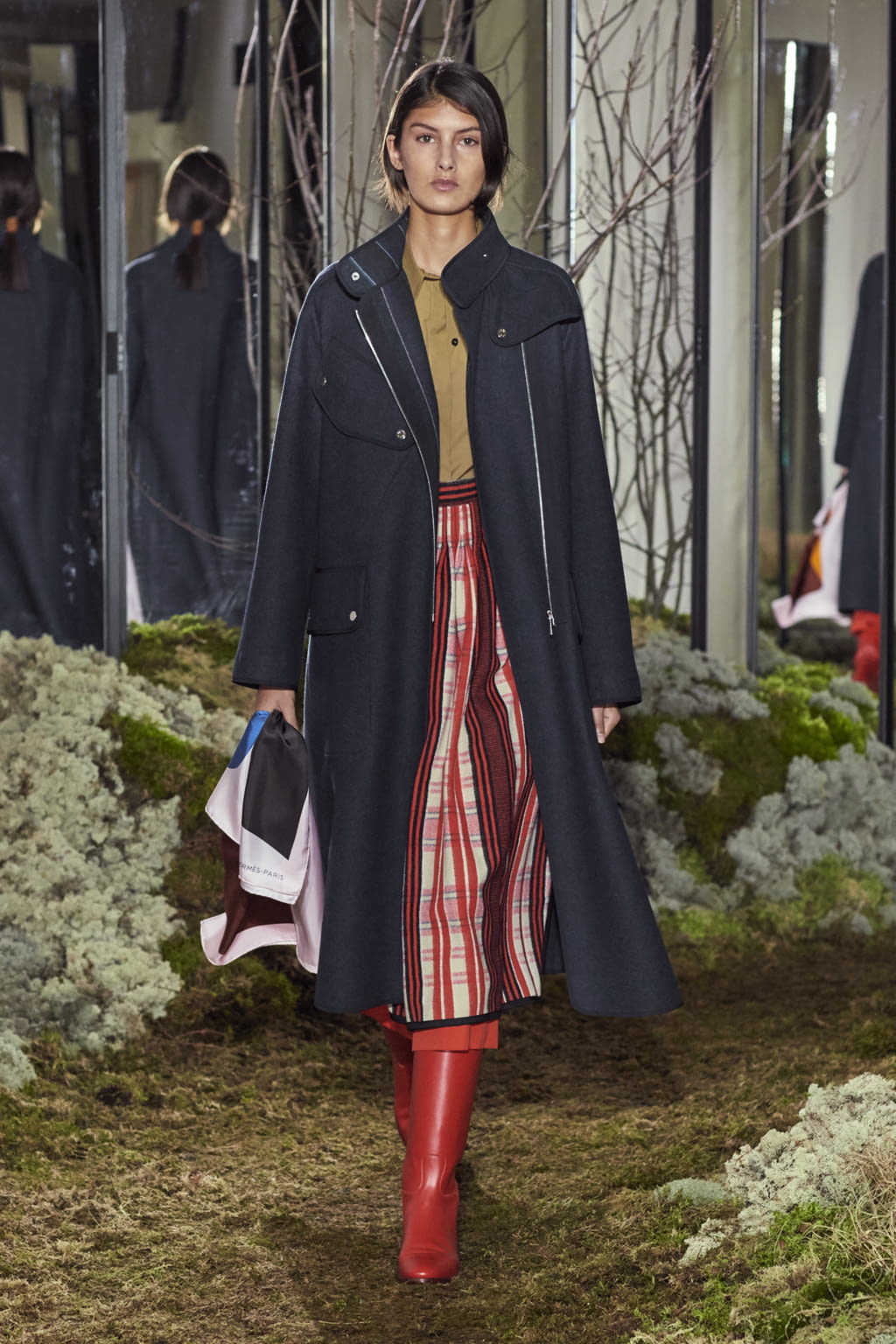 Fashion Week Paris Pre-Fall 2018 look 36 from the Hermès collection womenswear