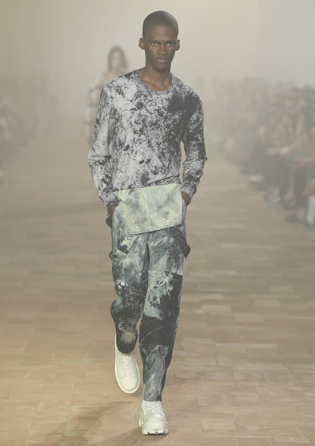 Fashion Week Florence Fall/Winter 2020 look 37 from the S.R. STUDIO. LA. CA. collection menswear