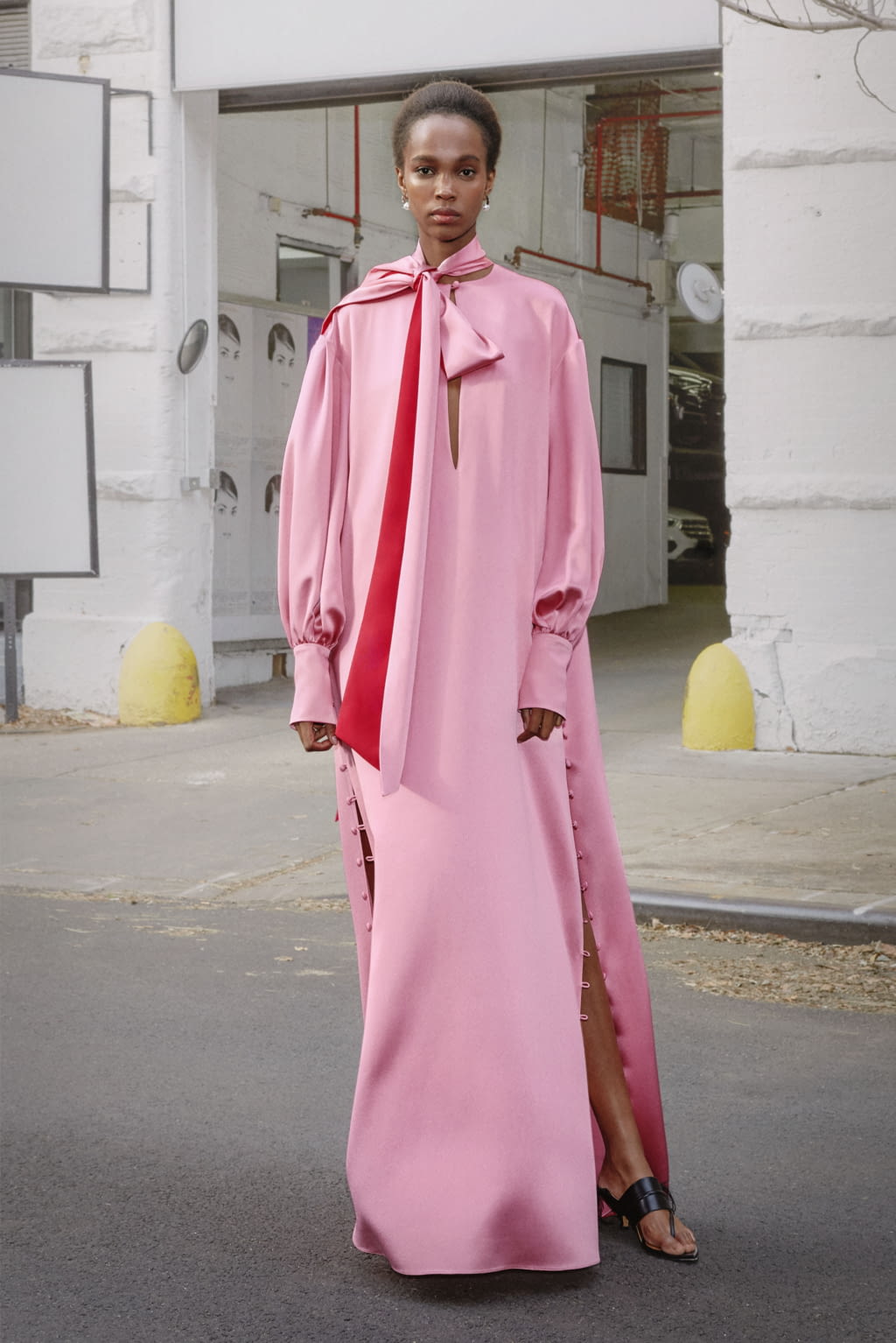 Fashion Week New York Pre-Fall 2019 look 25 from the Prabal Gurung collection womenswear