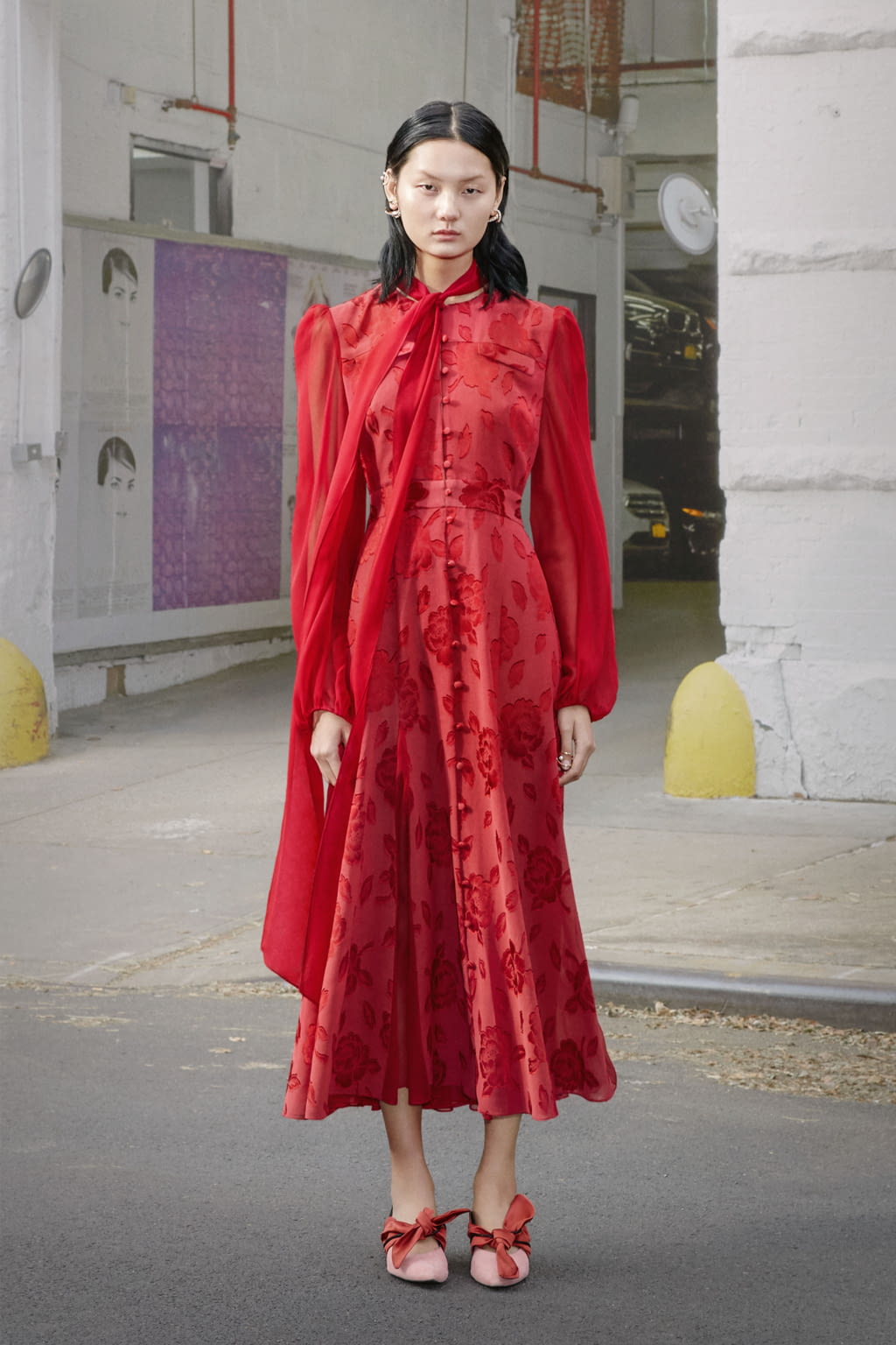 Fashion Week New York Pre-Fall 2019 look 26 from the Prabal Gurung collection 女装