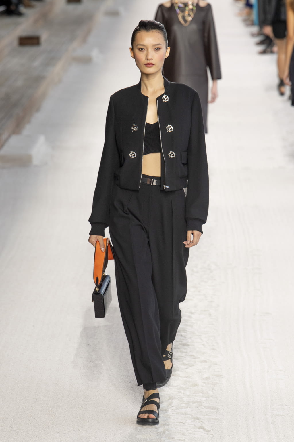 Fashion Week Paris Spring/Summer 2019 look 39 from the Hermès collection womenswear