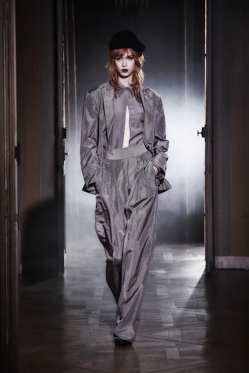 Fashion Week Paris Spring/Summer 2021 look 4 de la collection Olivier Theyskens womenswear