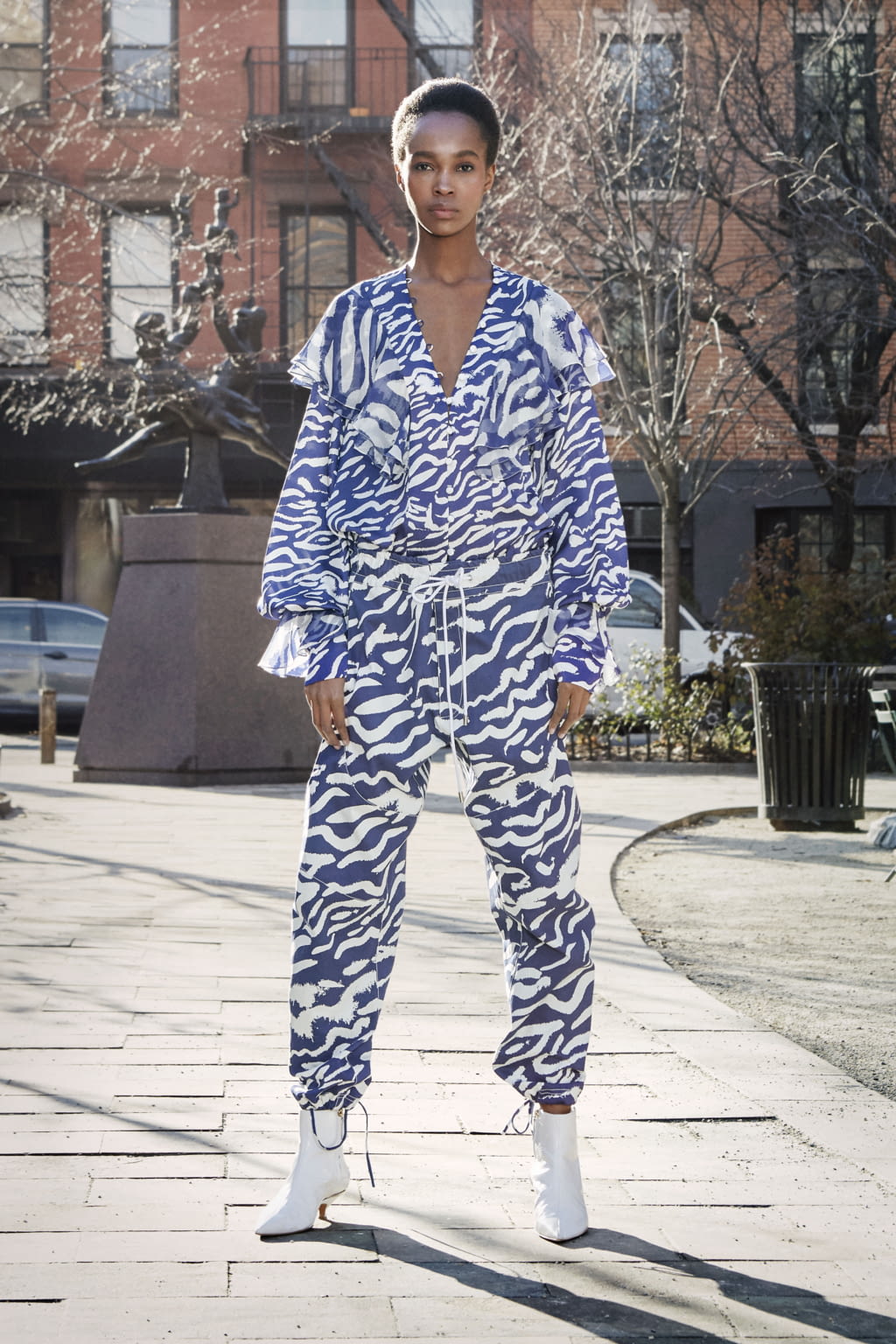 Fashion Week New York Pre-Fall 2019 look 3 from the Prabal Gurung collection womenswear