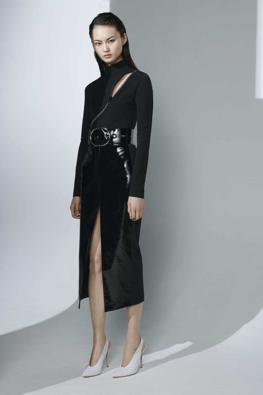 Fashion Week London Resort 2019 look 4 from the David Koma collection 女装