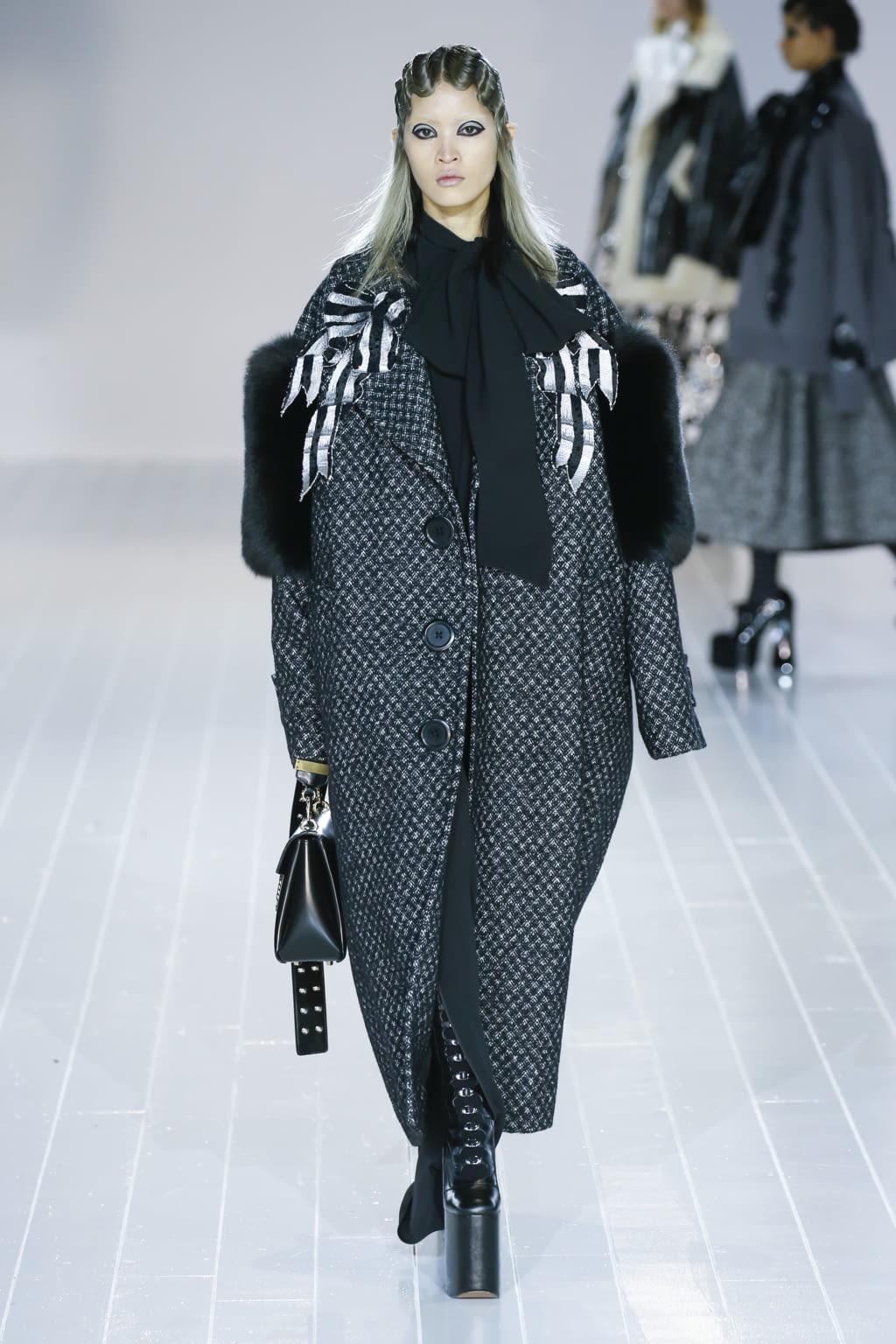 Fashion Week New York Fall/Winter 2016 look 43 from the Marc Jacobs collection 女装