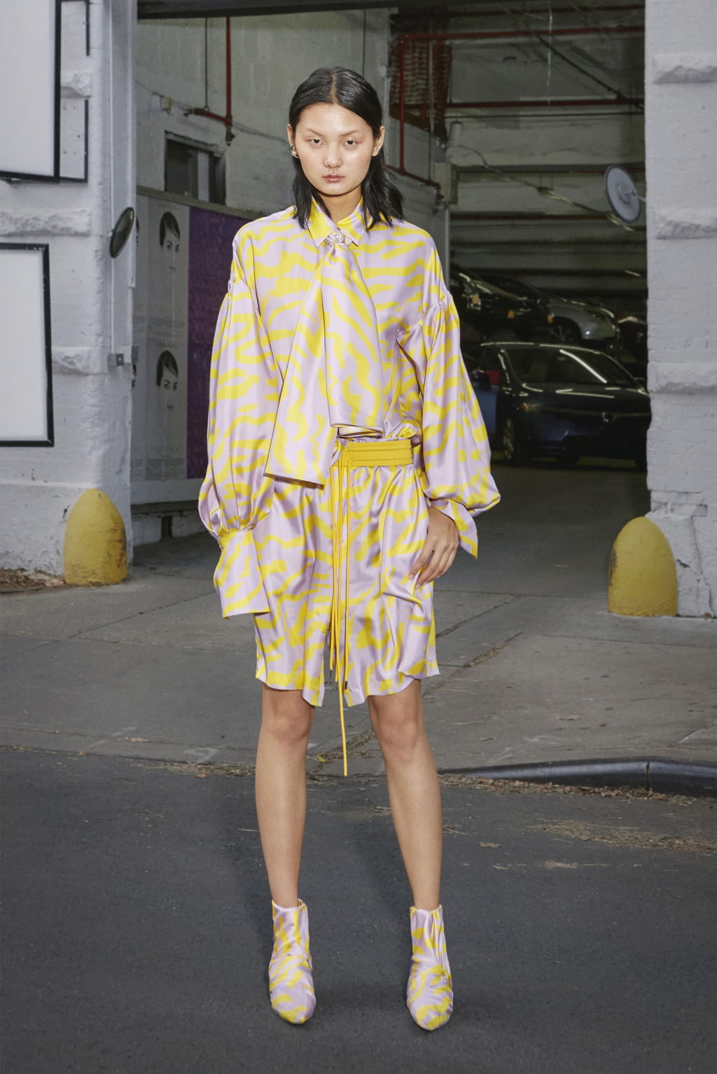Fashion Week New York Pre-Fall 2019 look 29 from the Prabal Gurung collection womenswear