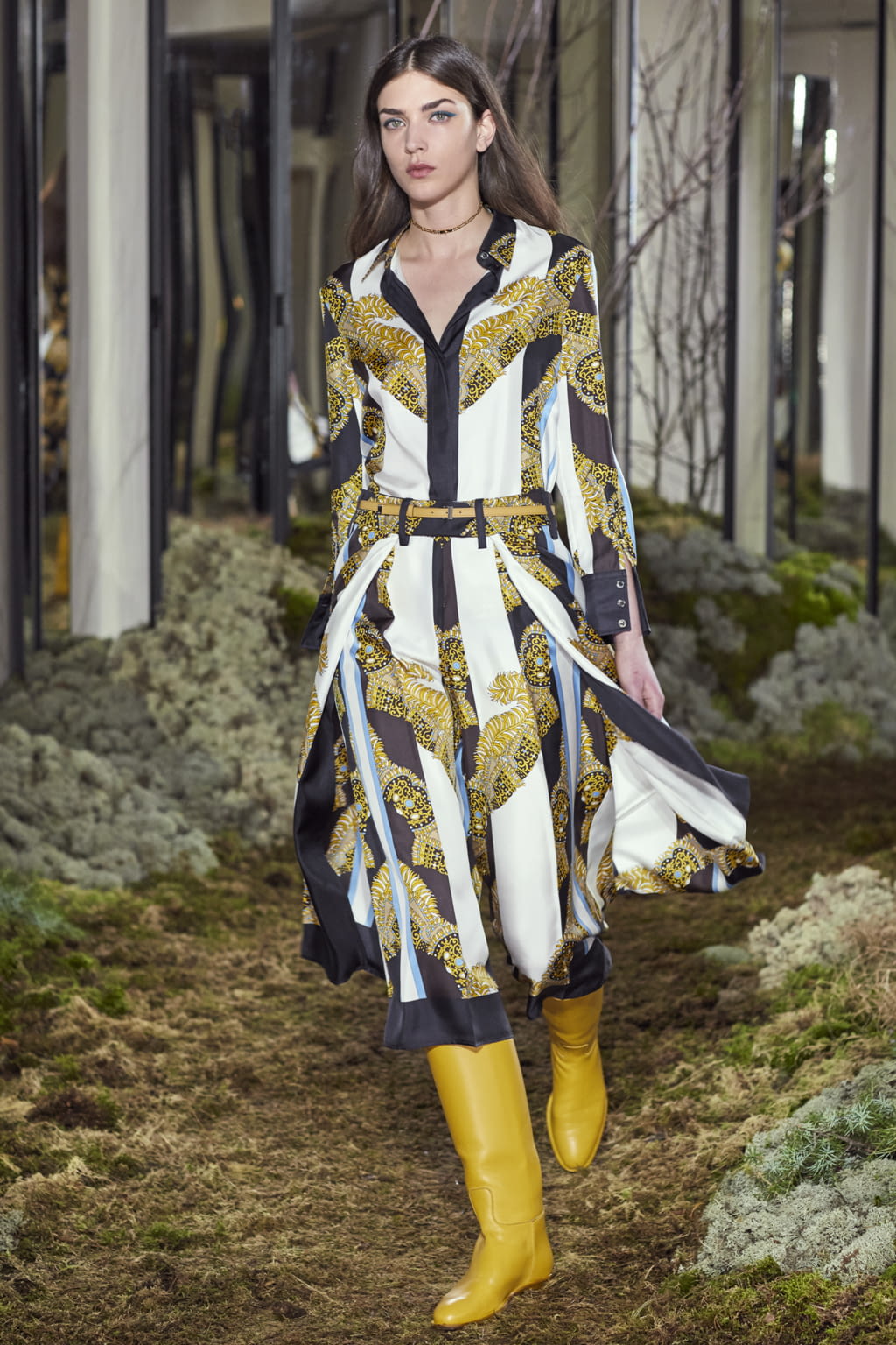 Fashion Week Paris Pre-Fall 2018 look 44 from the Hermès collection womenswear