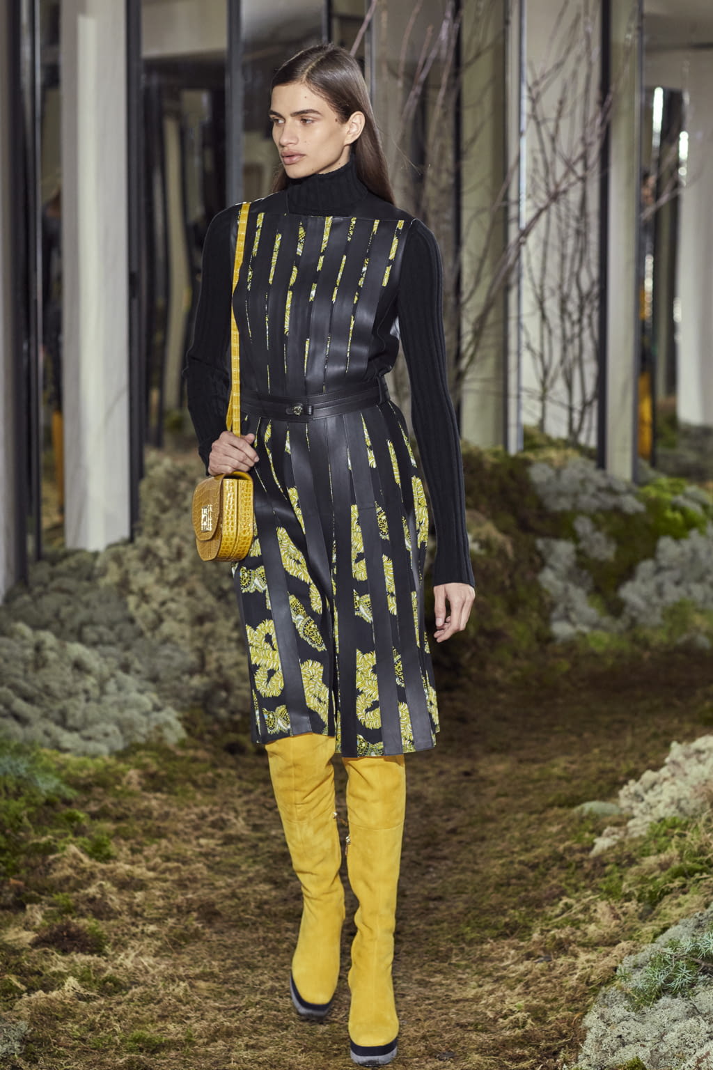 Fashion Week Paris Pre-Fall 2018 look 45 from the Hermès collection womenswear