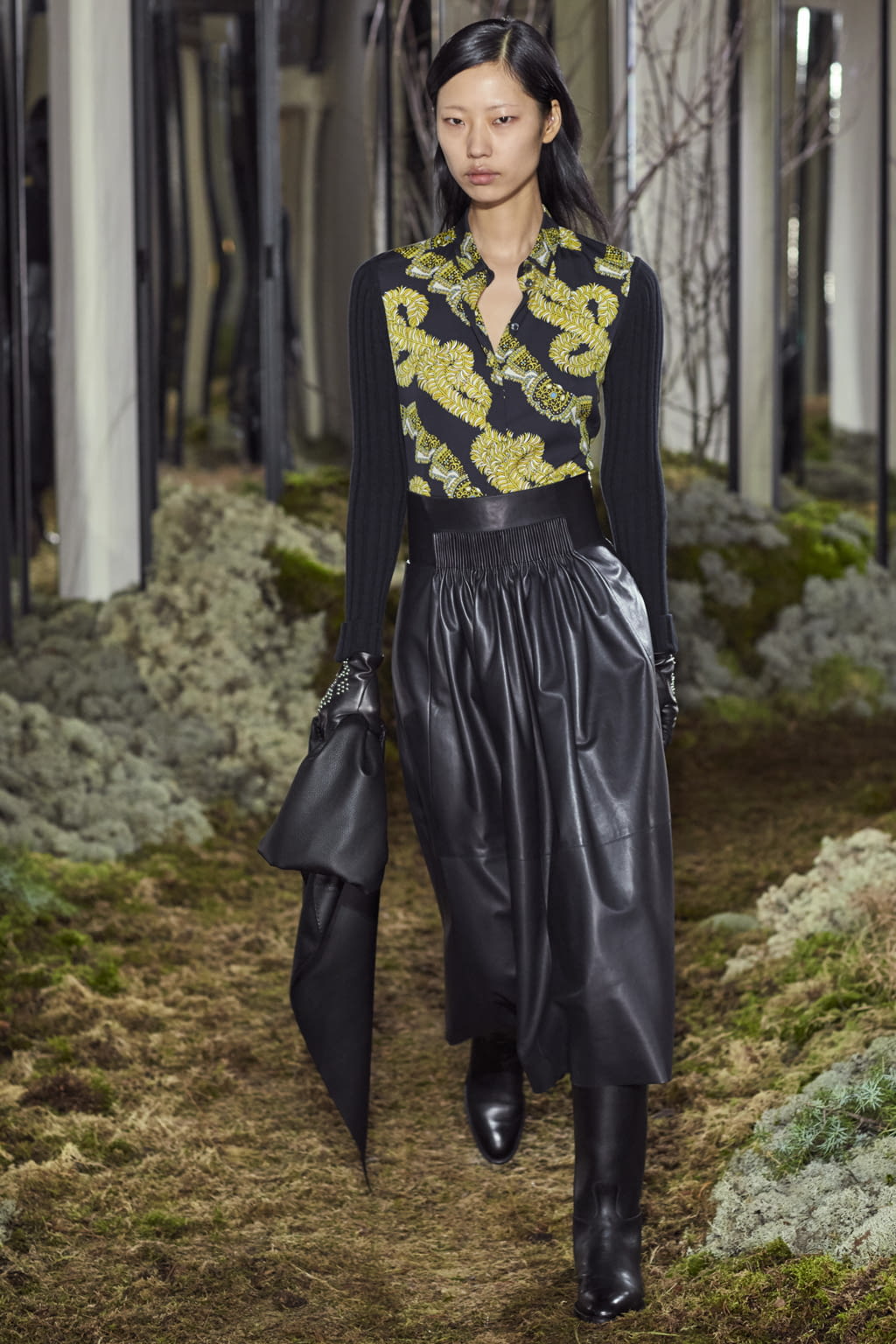 Fashion Week Paris Pre-Fall 2018 look 46 from the Hermès collection womenswear