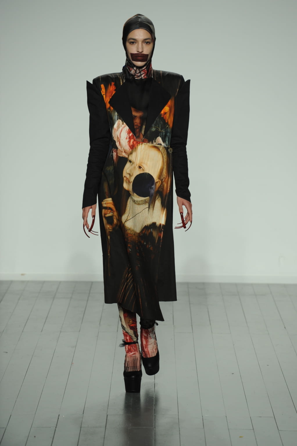 Fashion Week London Fall/Winter 2019 look 48 from the On:Off collection womenswear