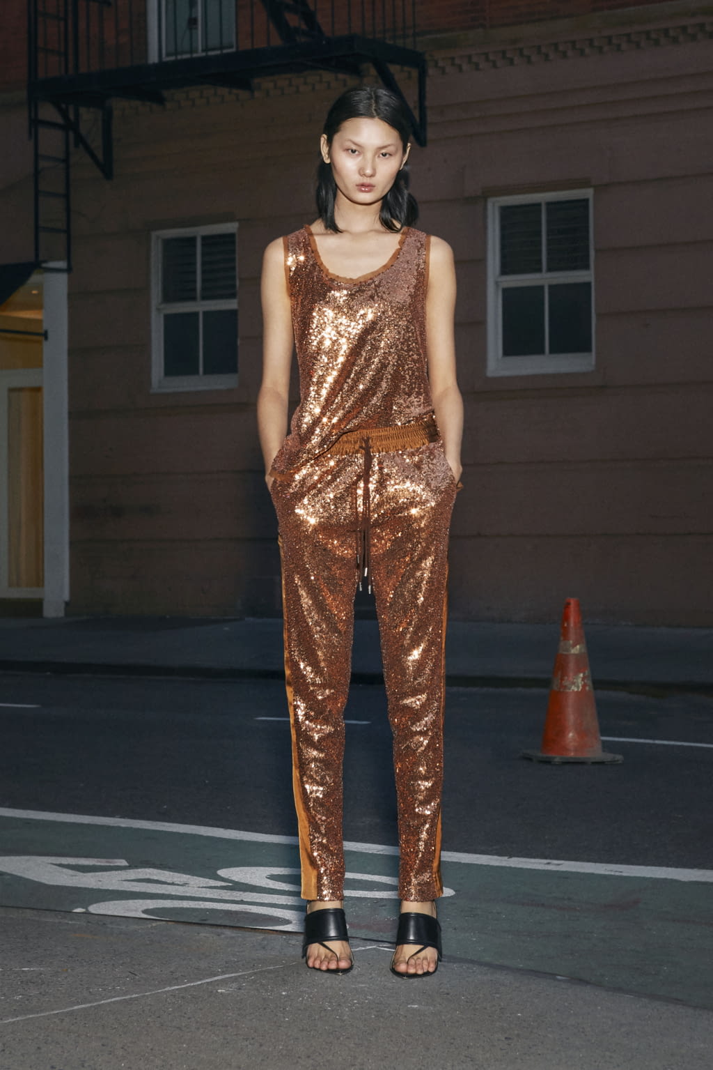 Fashion Week New York Pre-Fall 2019 look 34 from the Prabal Gurung collection 女装